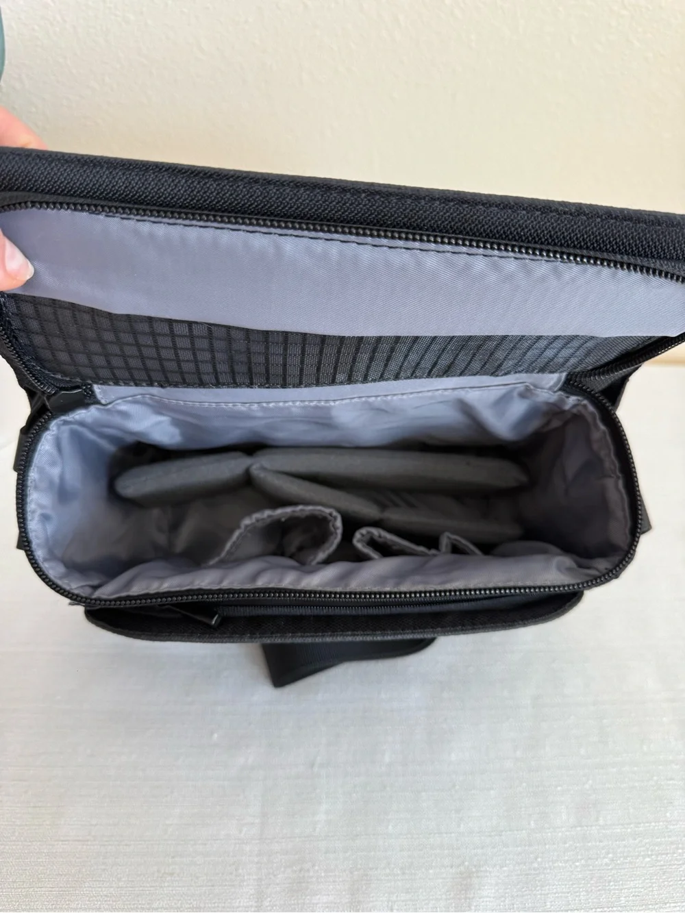 SPARK DJI Black Minimalist Messenger Tech Pouch Shoulder Bag